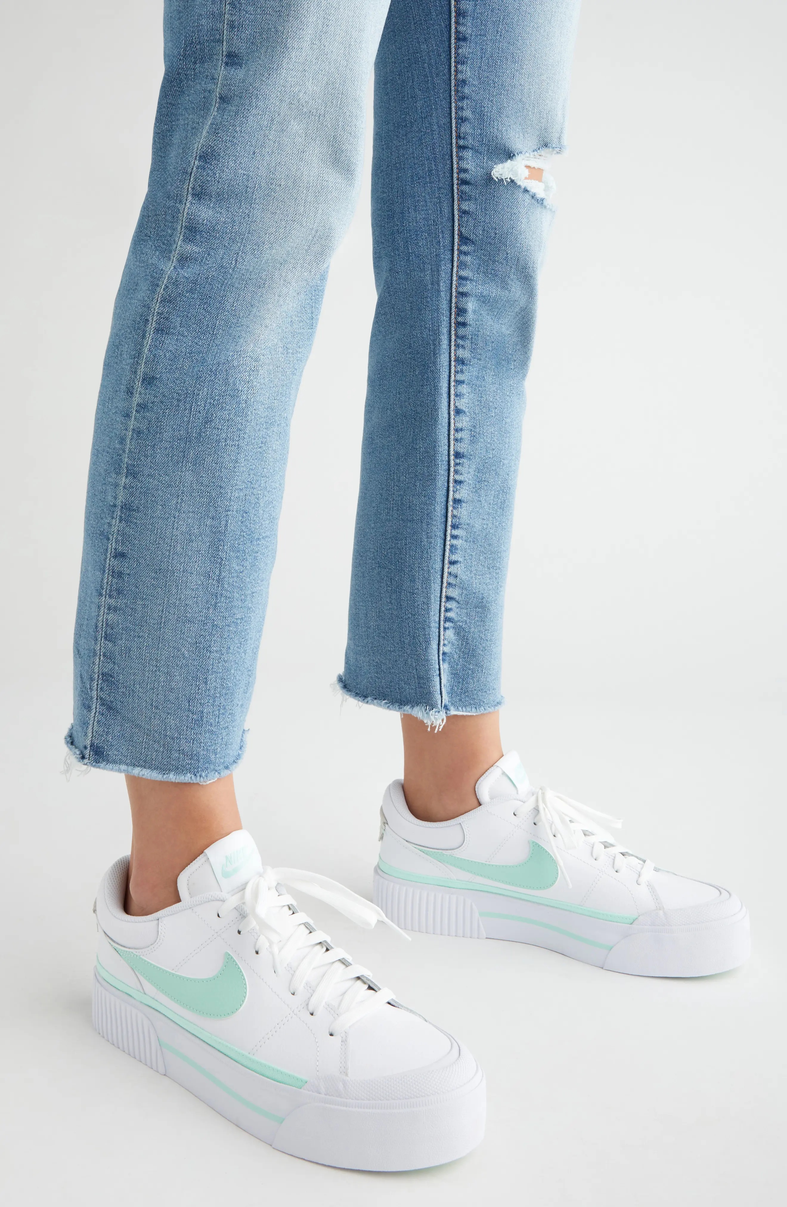 Court Legacy Lift Sneaker in White/Mint/Green - 7