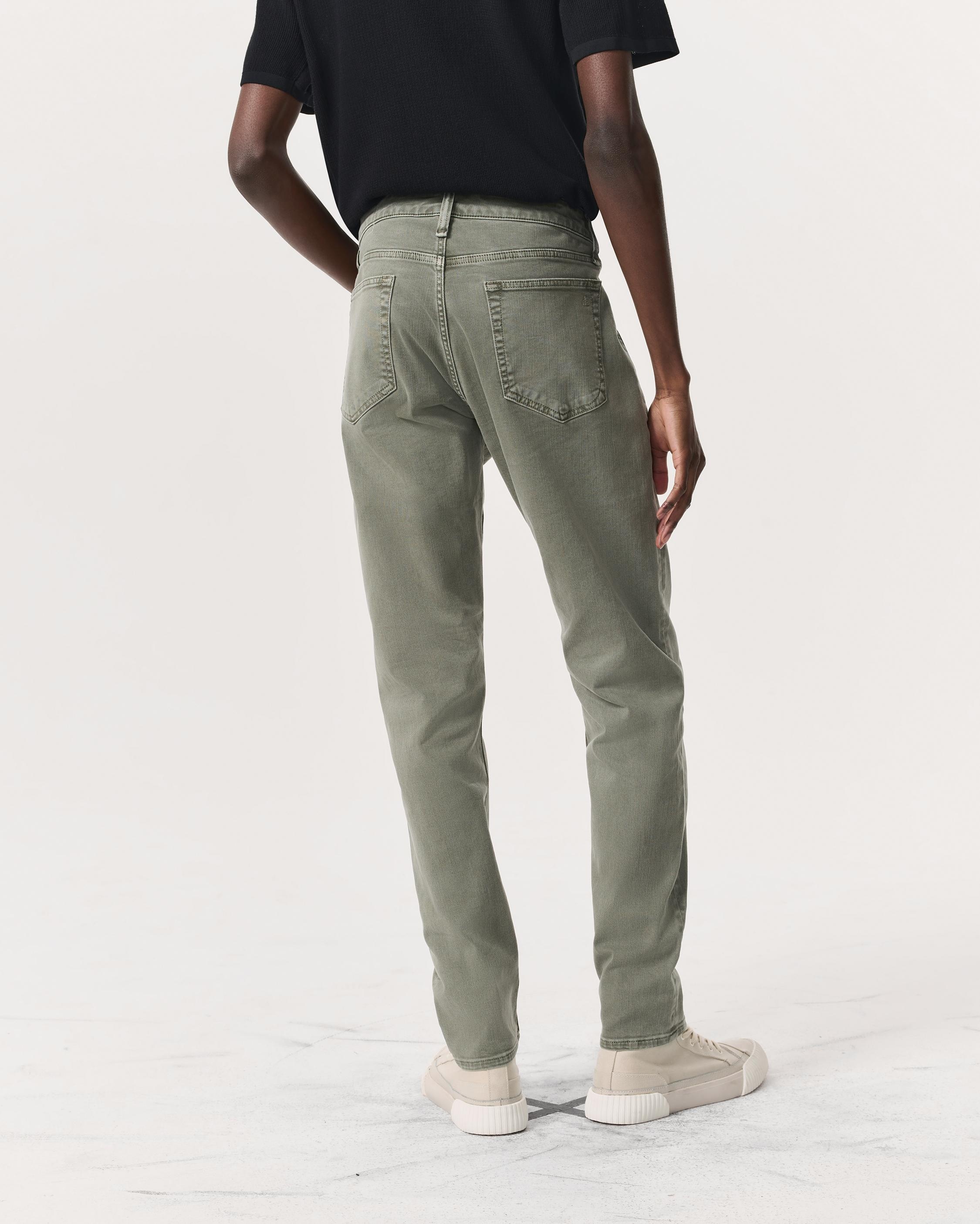 Fit 3 Athletic Fit Jeans
Aero Stretch Denim - 5