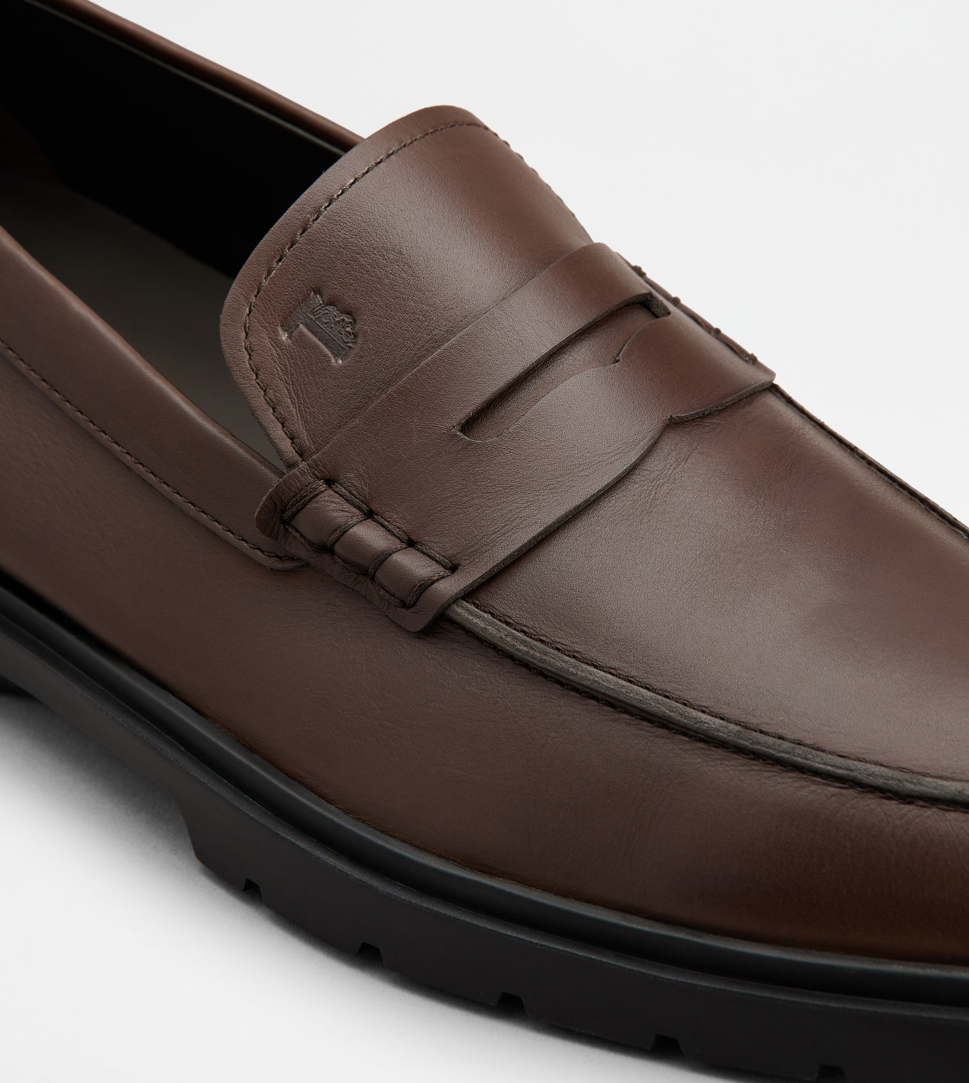 LOAFERS IN LEATHER - BROWN - 5