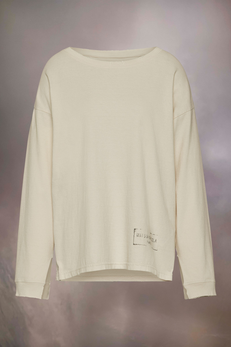 Maison Margiela Stamp logo top outlook