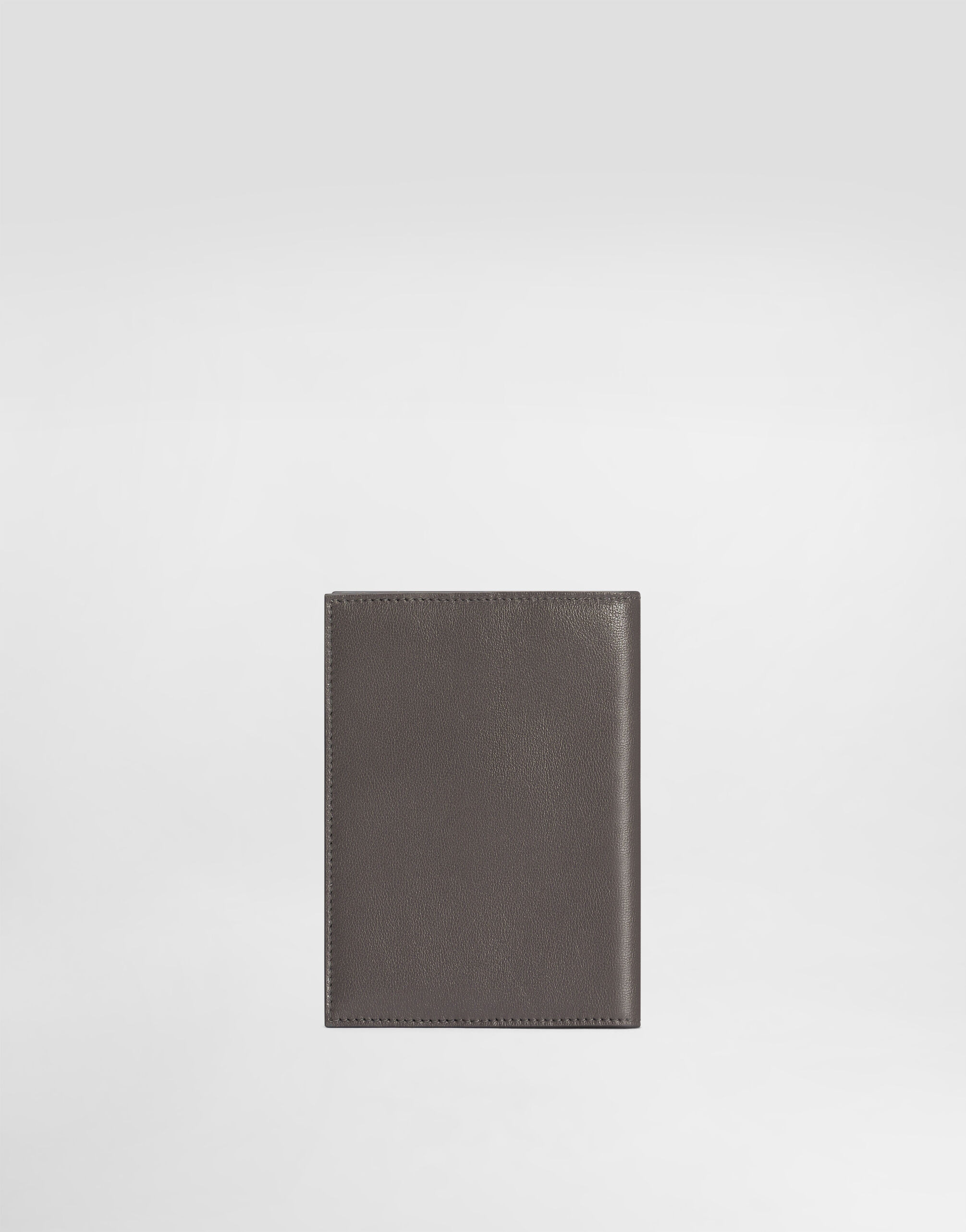 Calfskin passport holder - 3