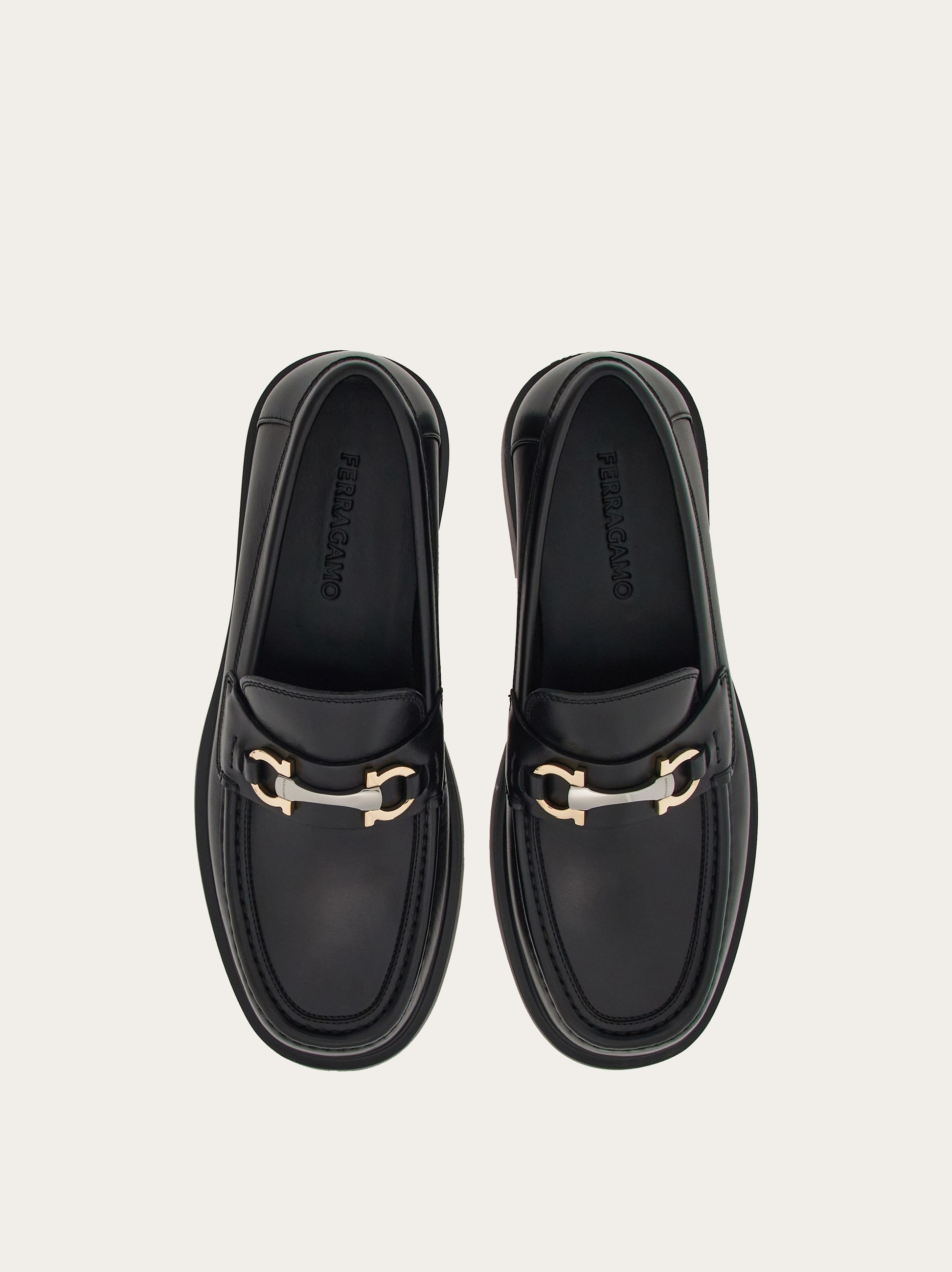 Moccasin with Gancini ornament - 2