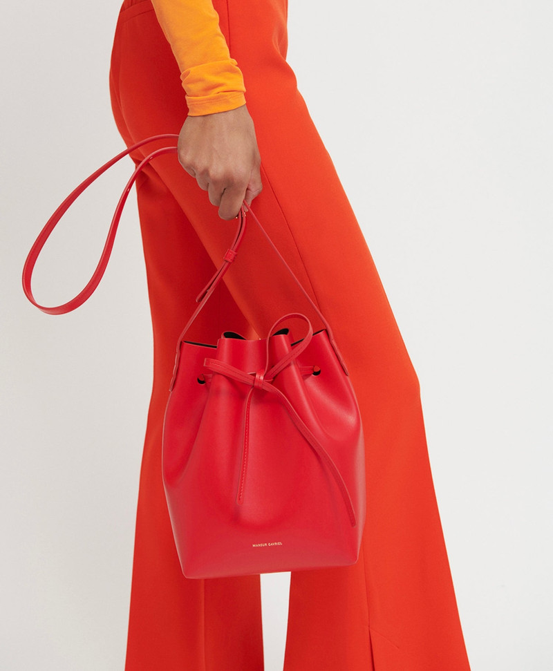 VEGAN APPLE BUCKET BAG 3