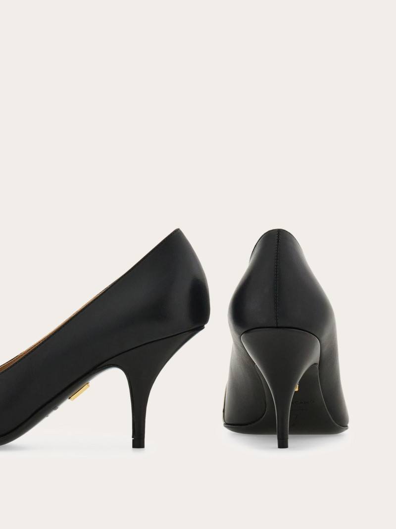Pump with mini bow detail 7