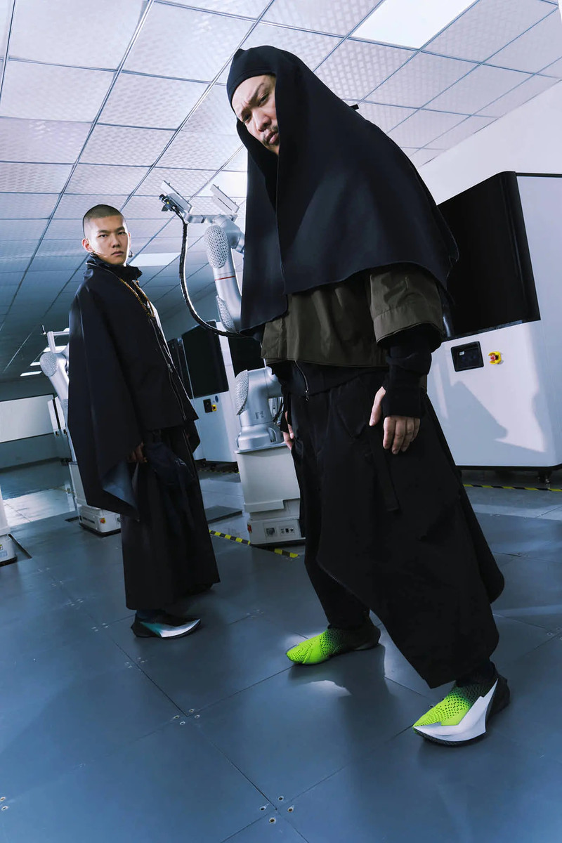 DAO3-JUN Aliveform x Acronym® The Blade Wasp Tech 17