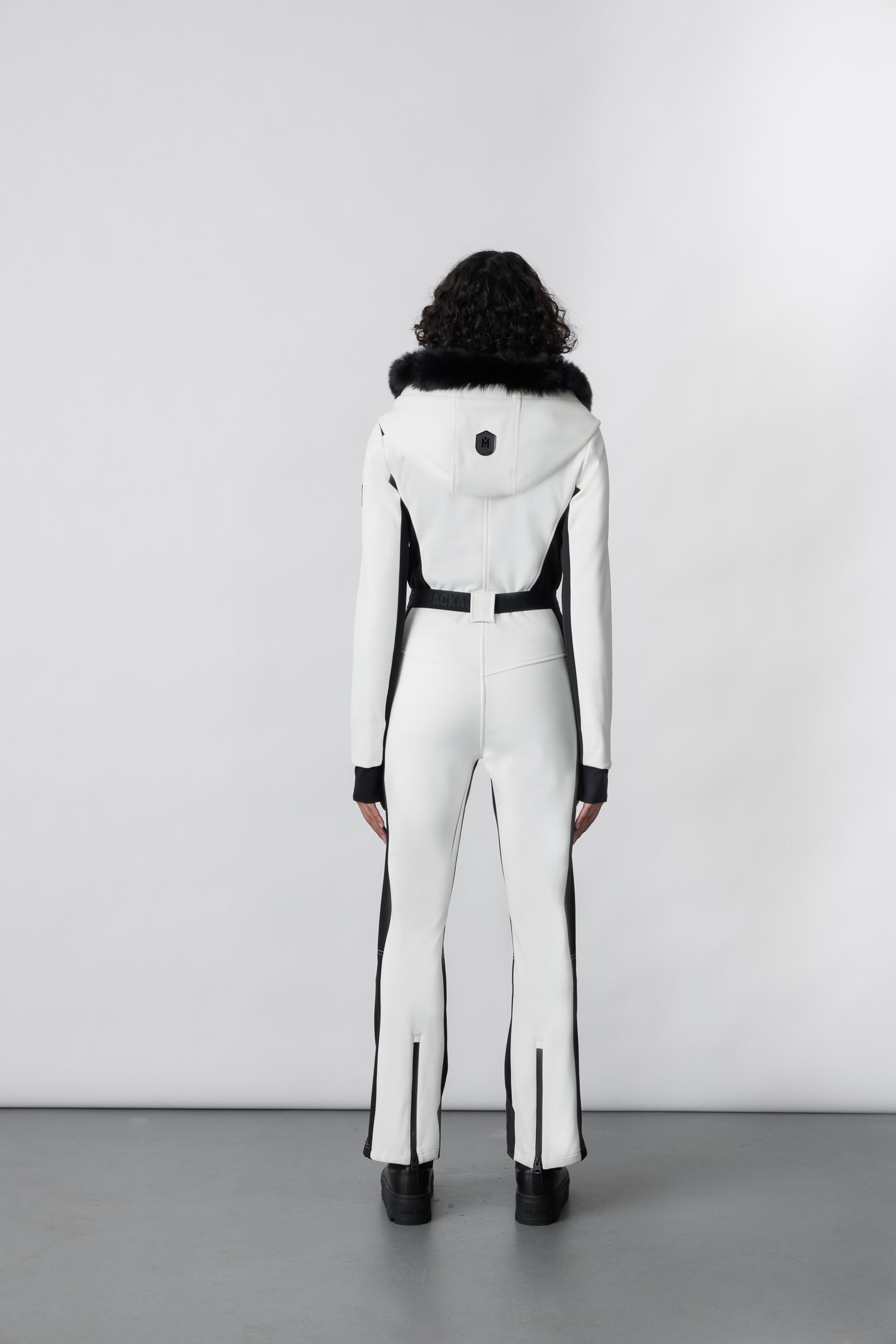 ELLE-Z Techno fleece ski suit with removable hood and fur trim - 4