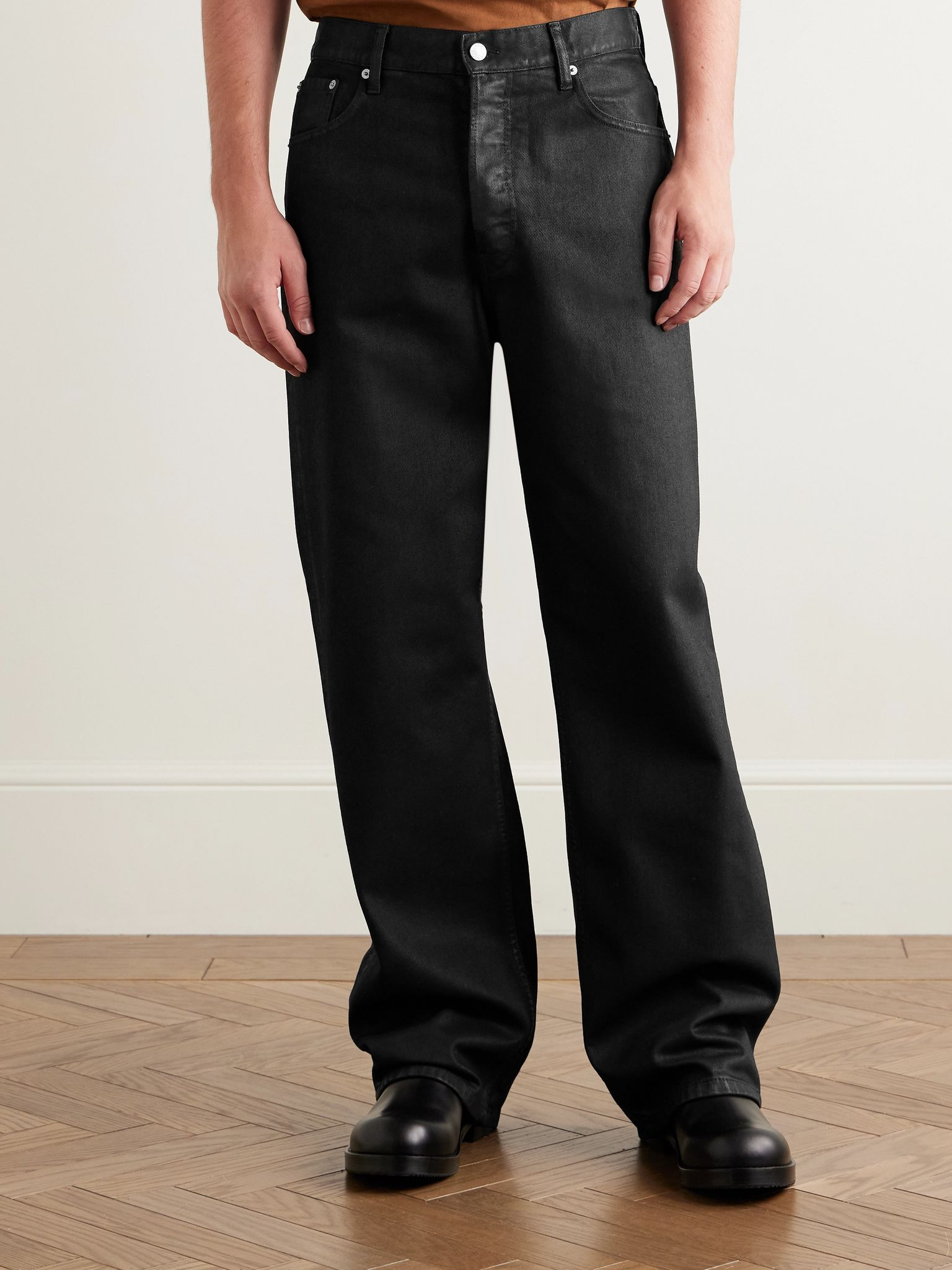 Straight-Leg Coated Jeans Black - 3