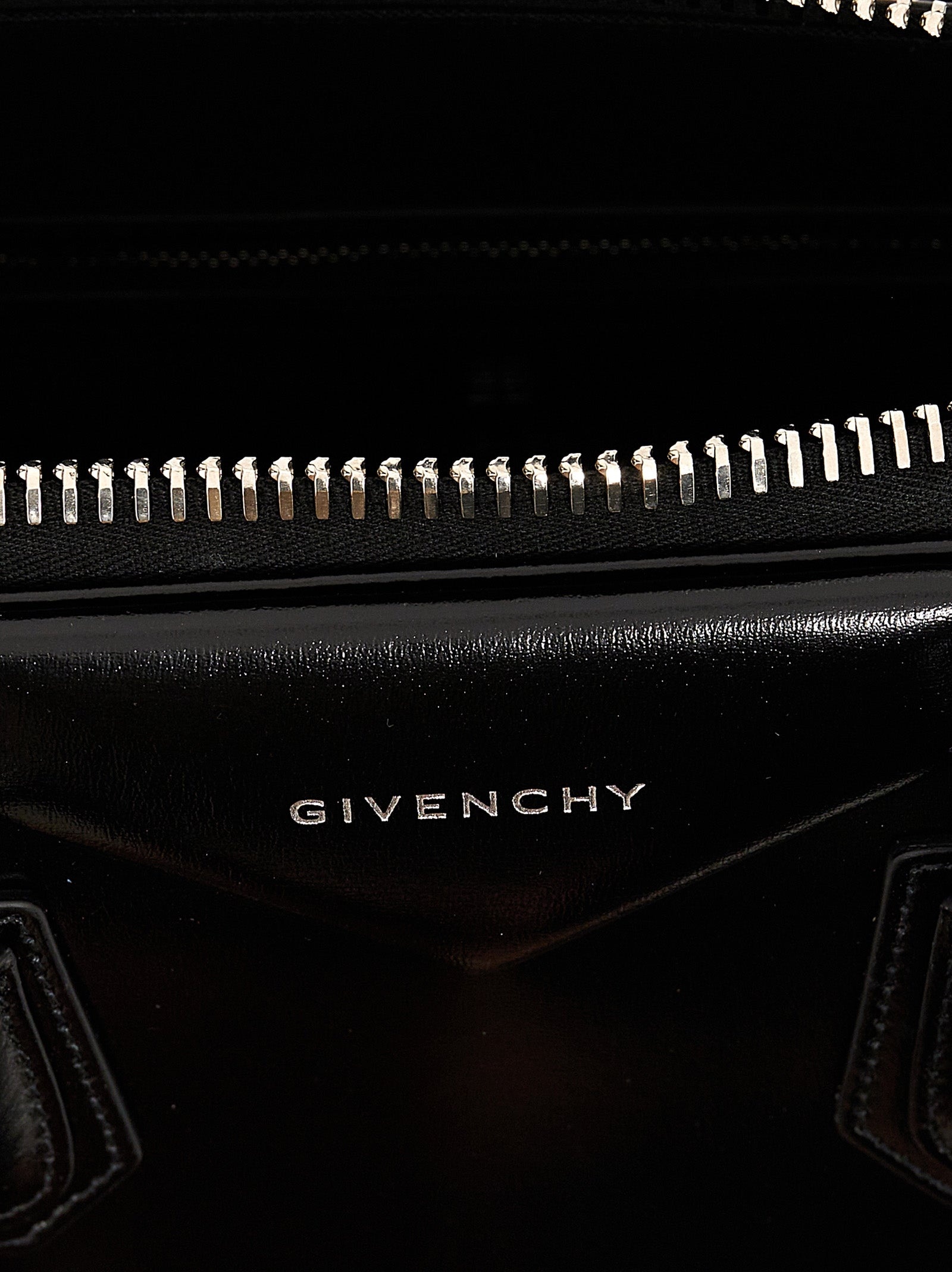Antigona Hand Bags Black - 4