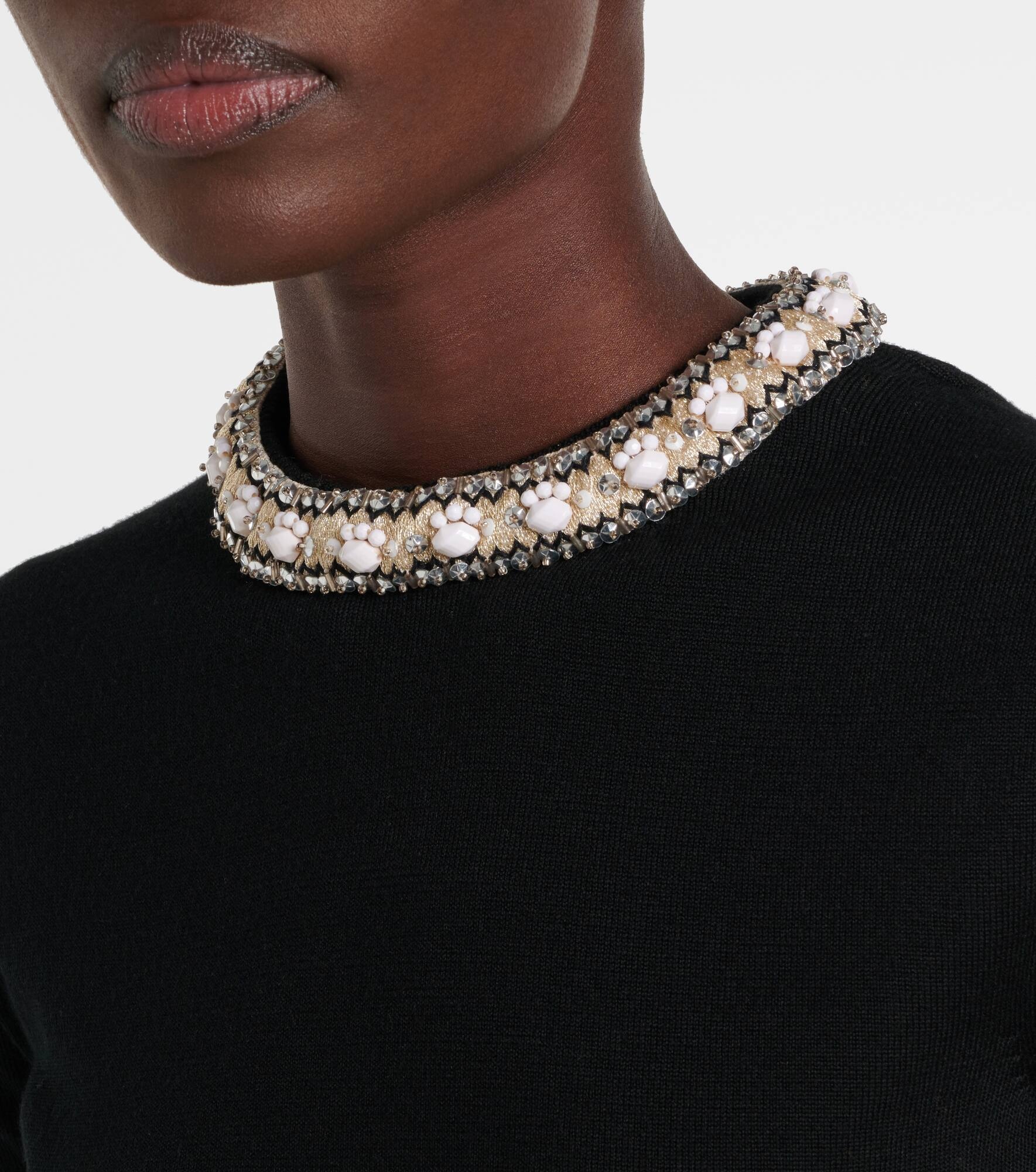 Embroidered virgin wool top - 5