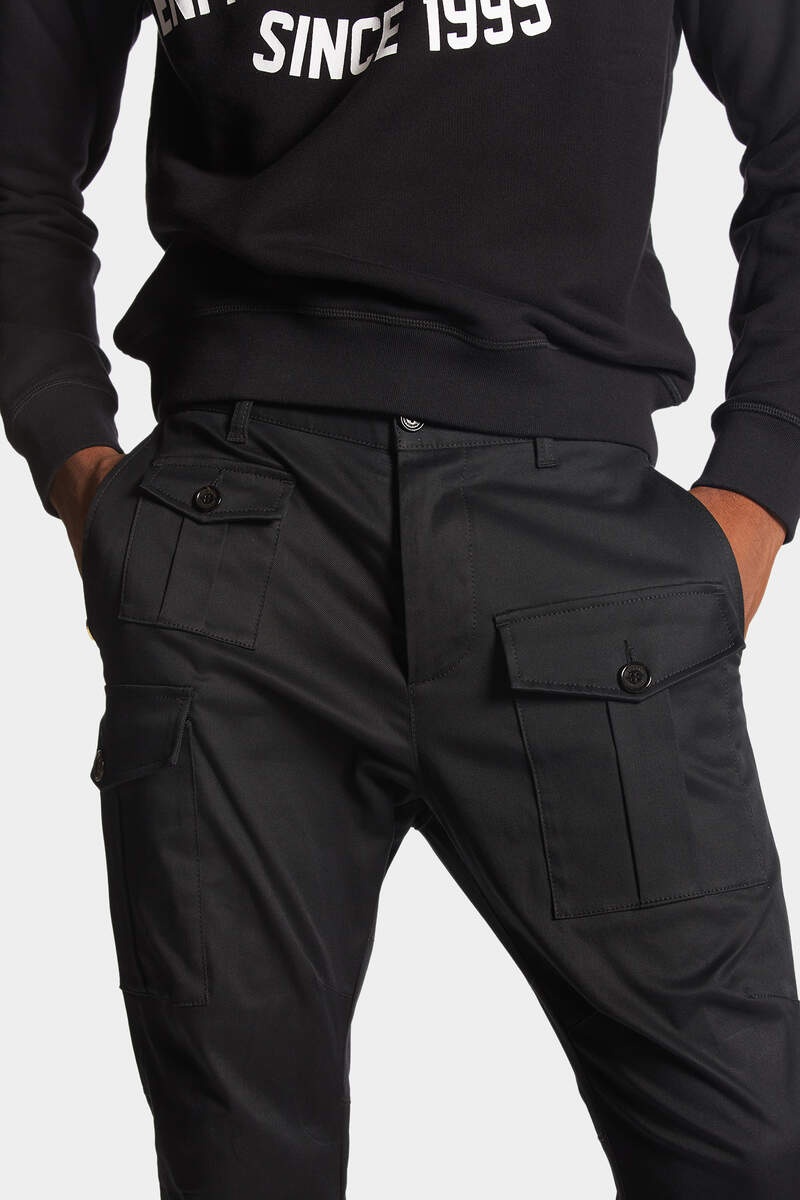 【関税&送料込】Dsquared2 Sexy Cargo DSQUARED2 SEXY CARGO PANTS | REVERSIBLE