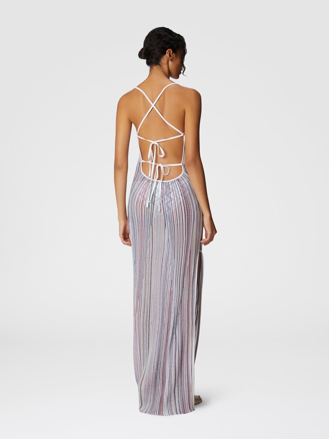 Long cover-up with straight neckline and open back - 3