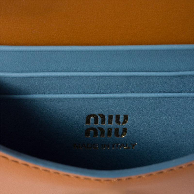 Miu Miu Leather wallet with shoulder strap outlook