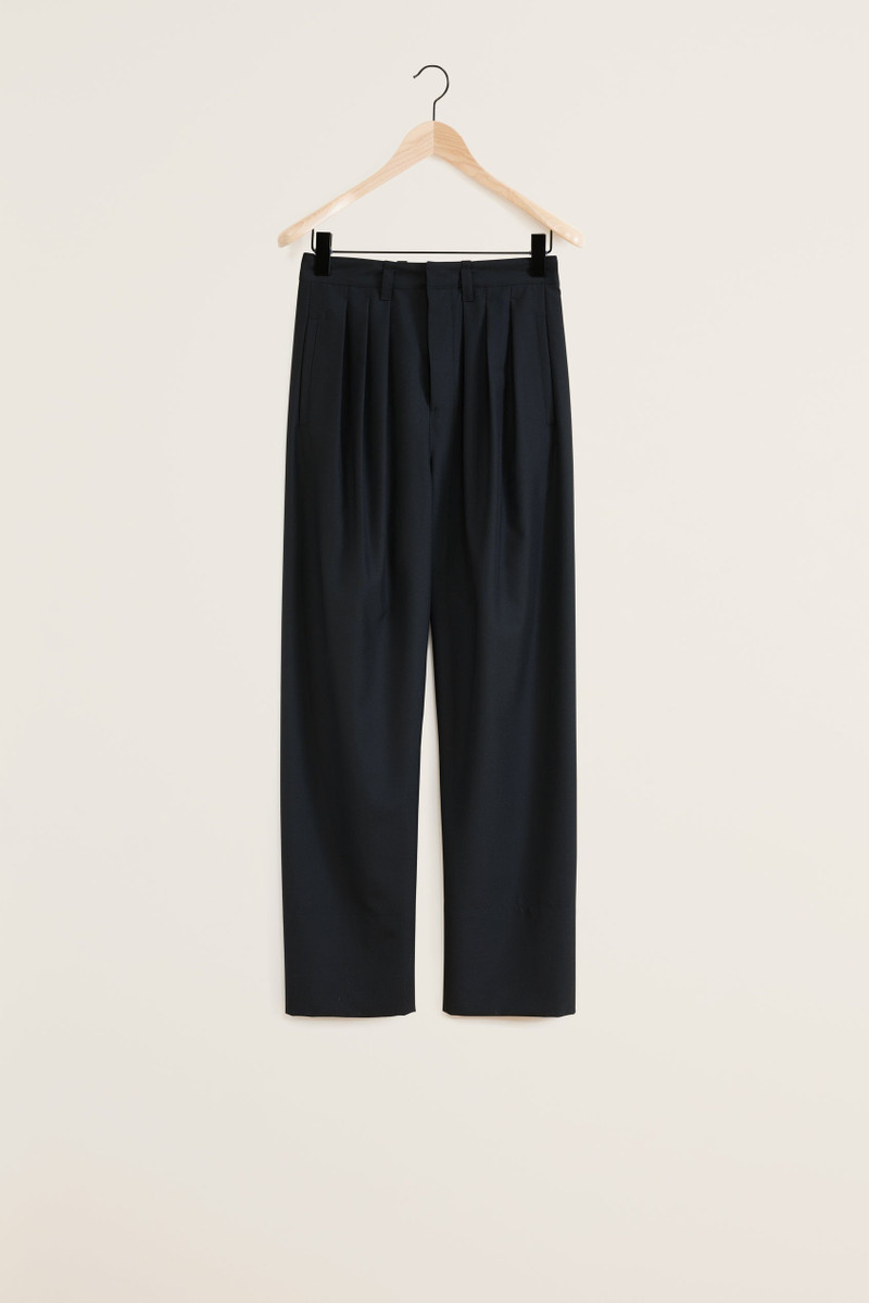PLEATED TAILORED PANTS 1