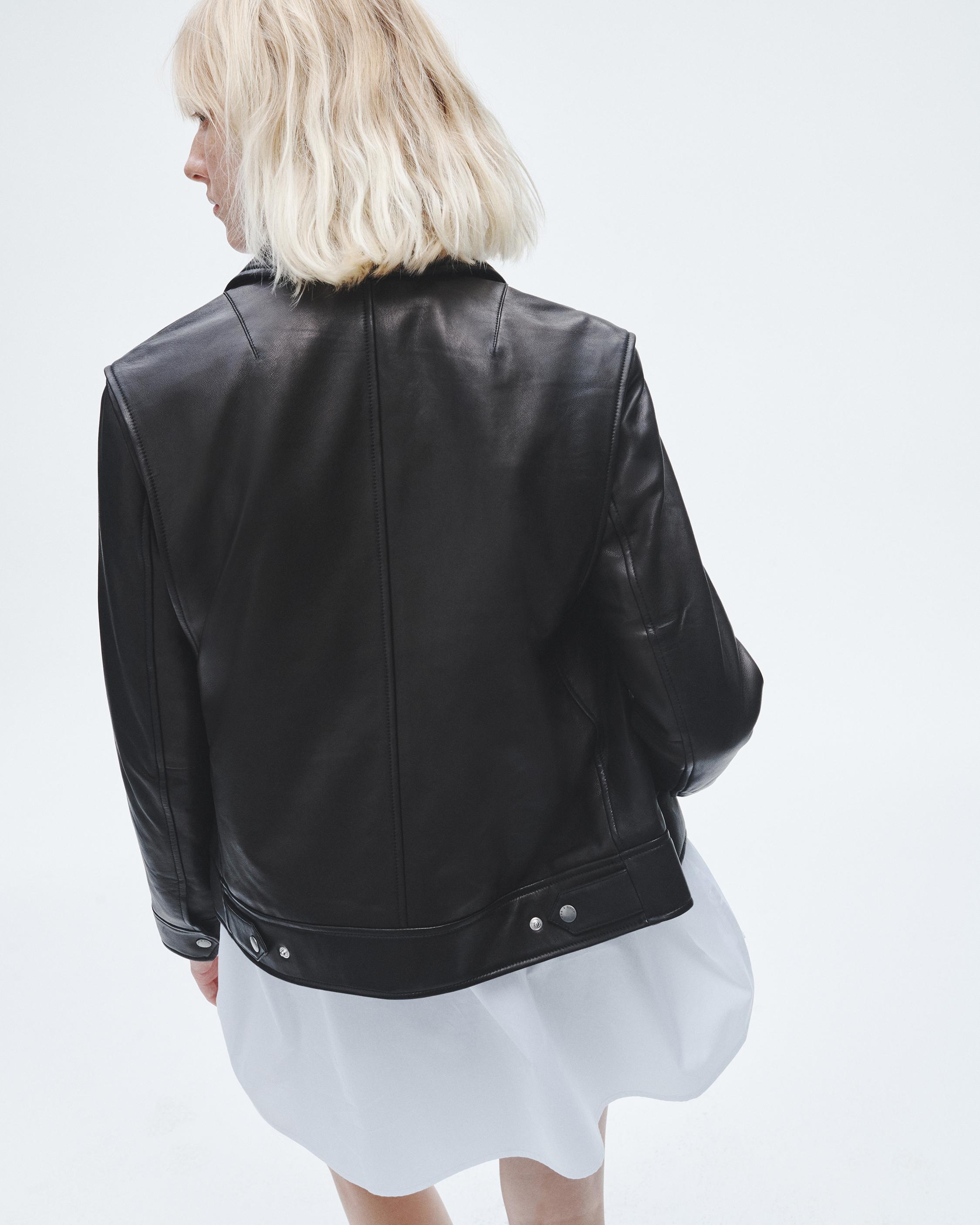 Manon Leather Jacket
Classic Fit - 4