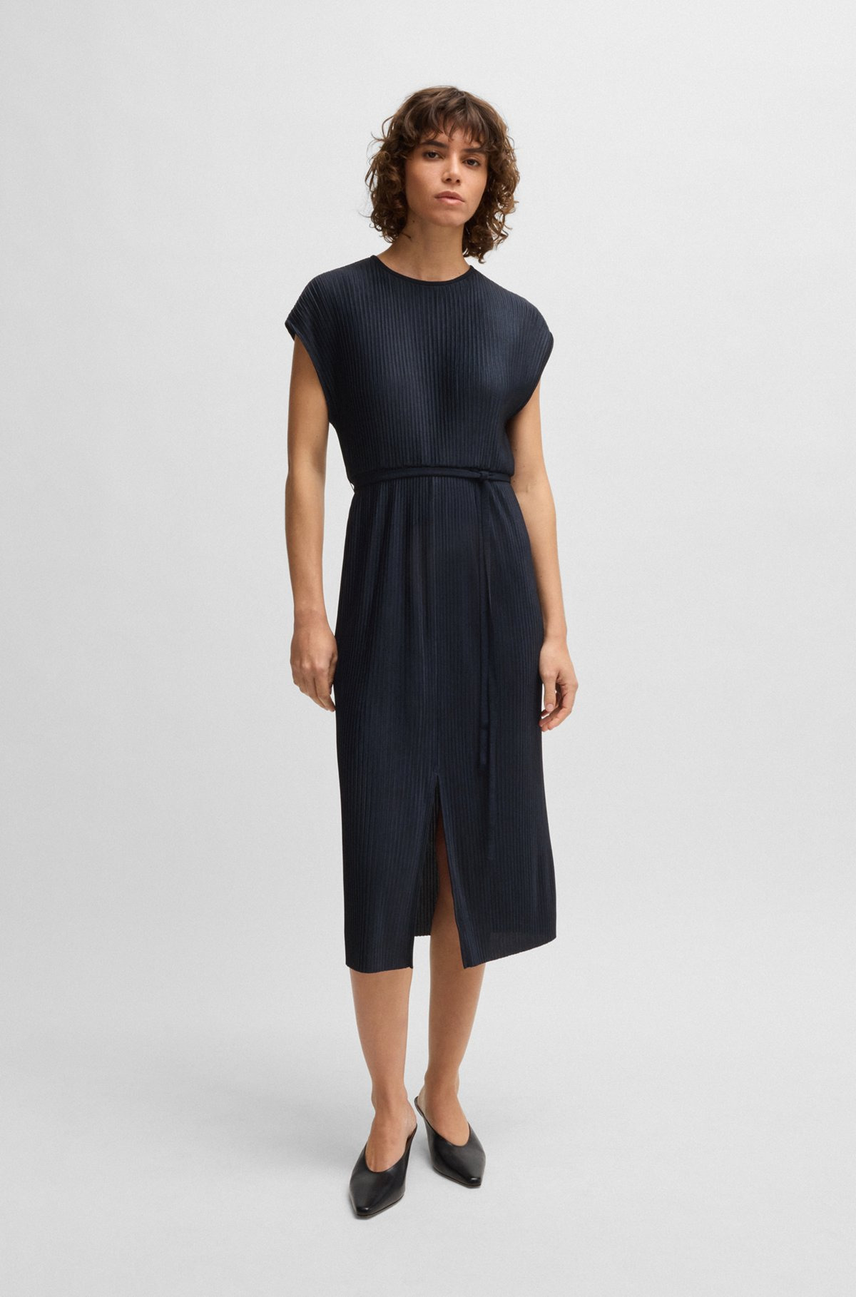 BELTED SLEEVELESS DRESS IN HIGH-SHINE PLISSÉ - 2