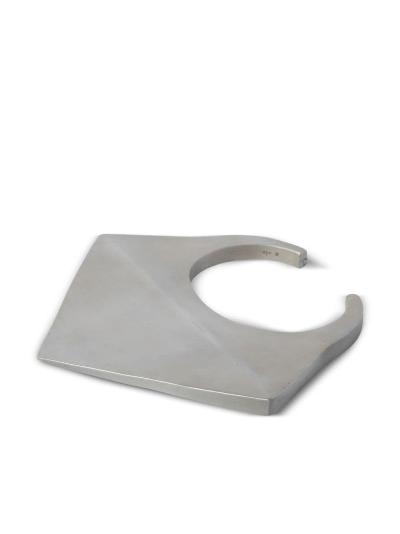 Parts of Four Crescent Bridge bracelet outlook