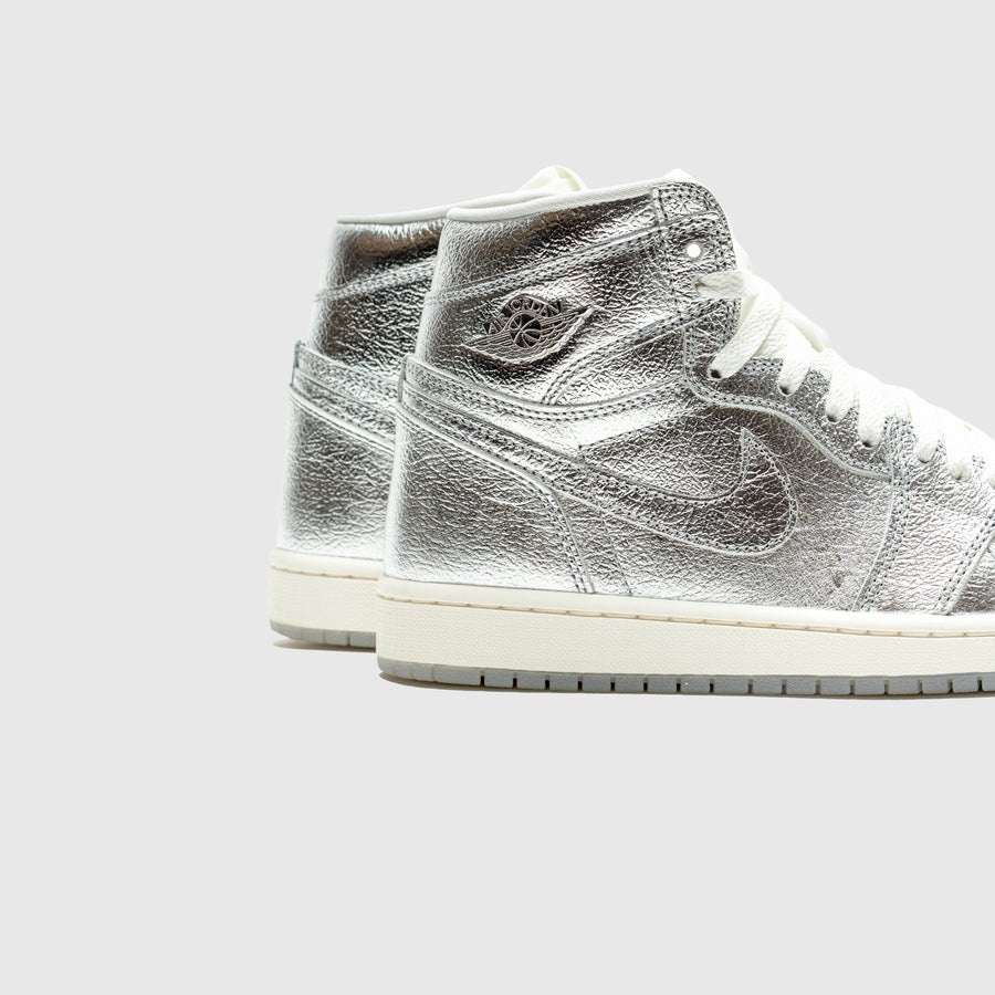 WMNS AIR JORDAN 1 RETRO HIGH "METALLIC SILVER" - 5