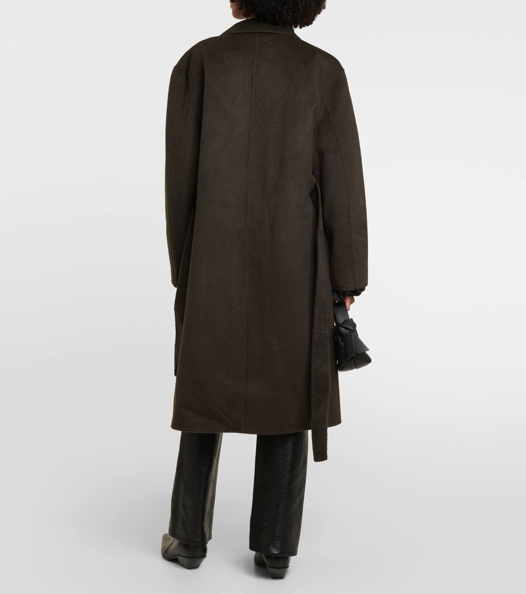 Double-breasted wool-blend coat - 3