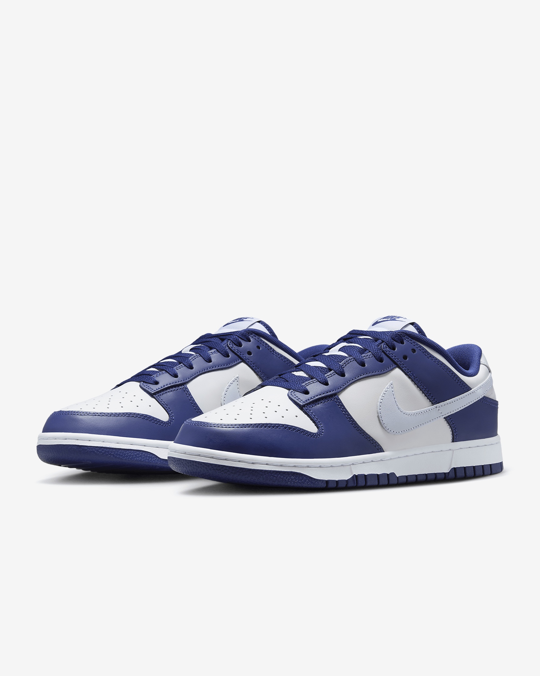 Nike Dunk Low Retro Men's Shoes - 5