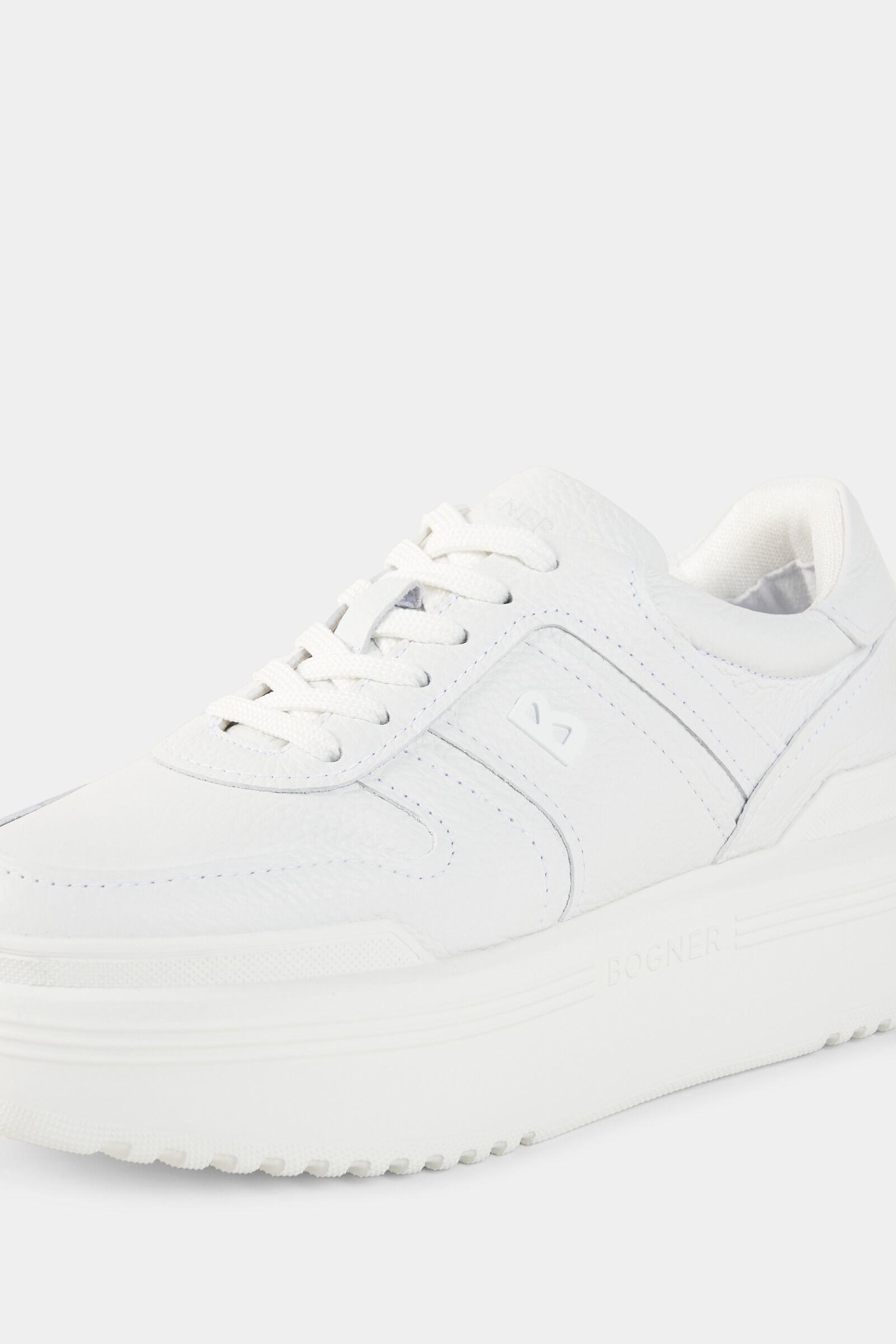 Sneaker New York in White - 7