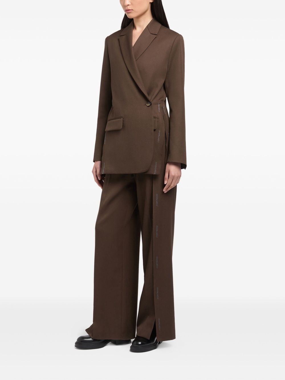 wrap-front logo-detail blazer - 2
