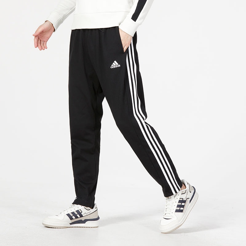 adidas adidas Logo Essentials Single Jersey Tapered Open Hem