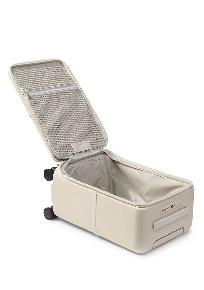 Capsule Carry On Pro 8