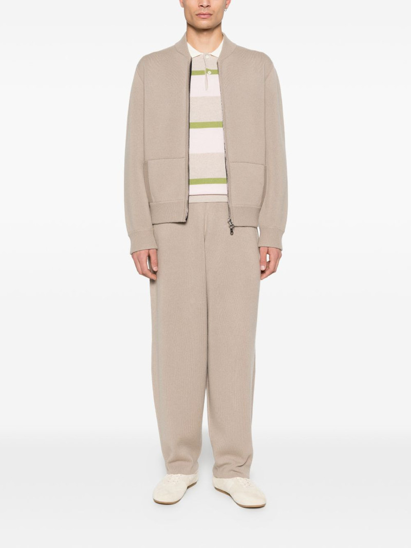 arch4 Mr. Silva cardigan outlook