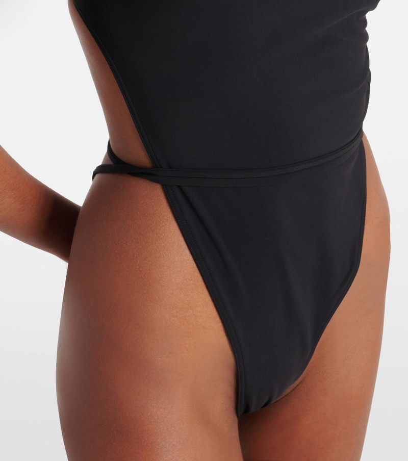 Open-back swimsuit 5