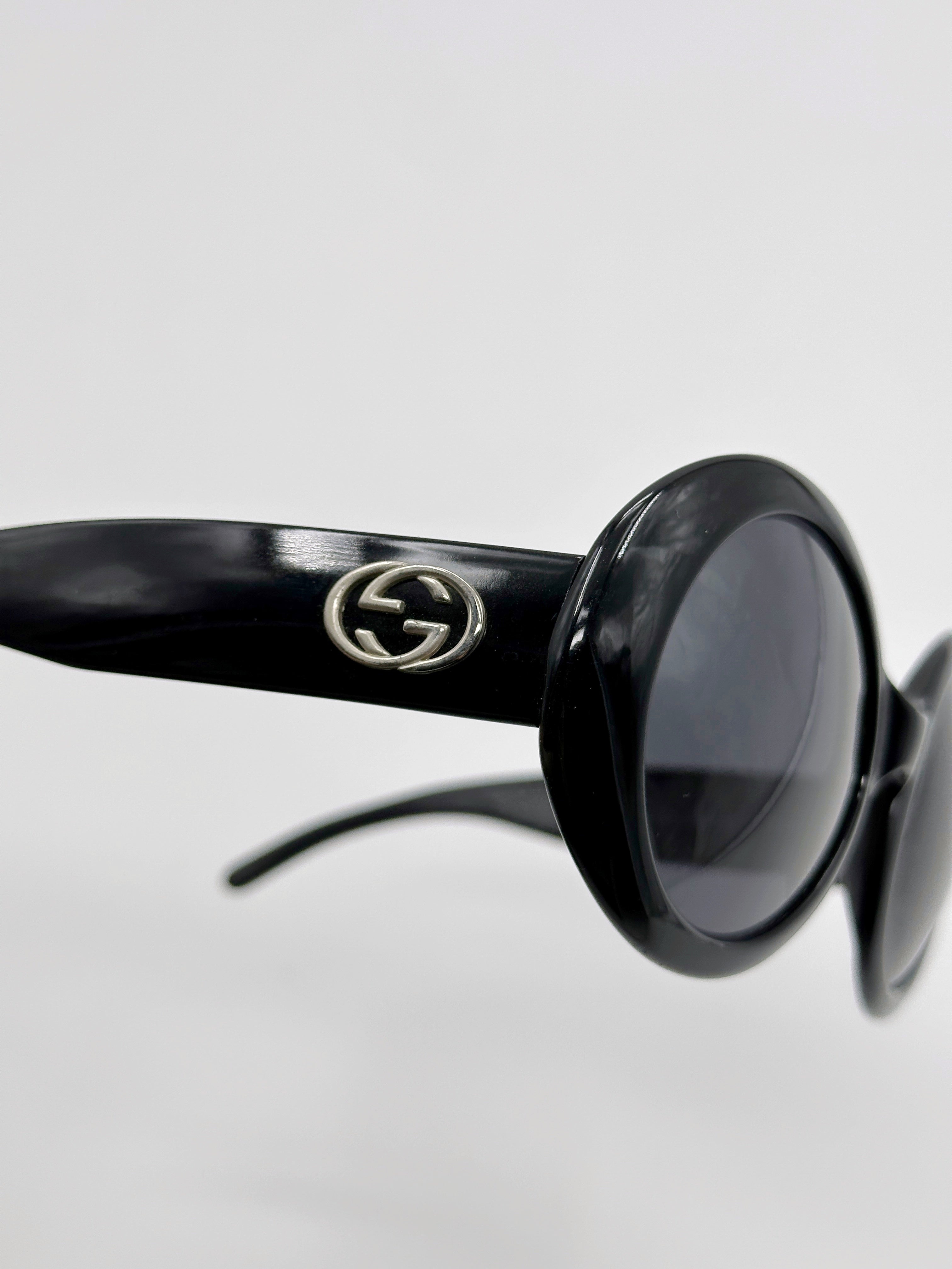 Gucci Fall 1995 Tom Ford Black Oversized Oval Sunglasses - 3