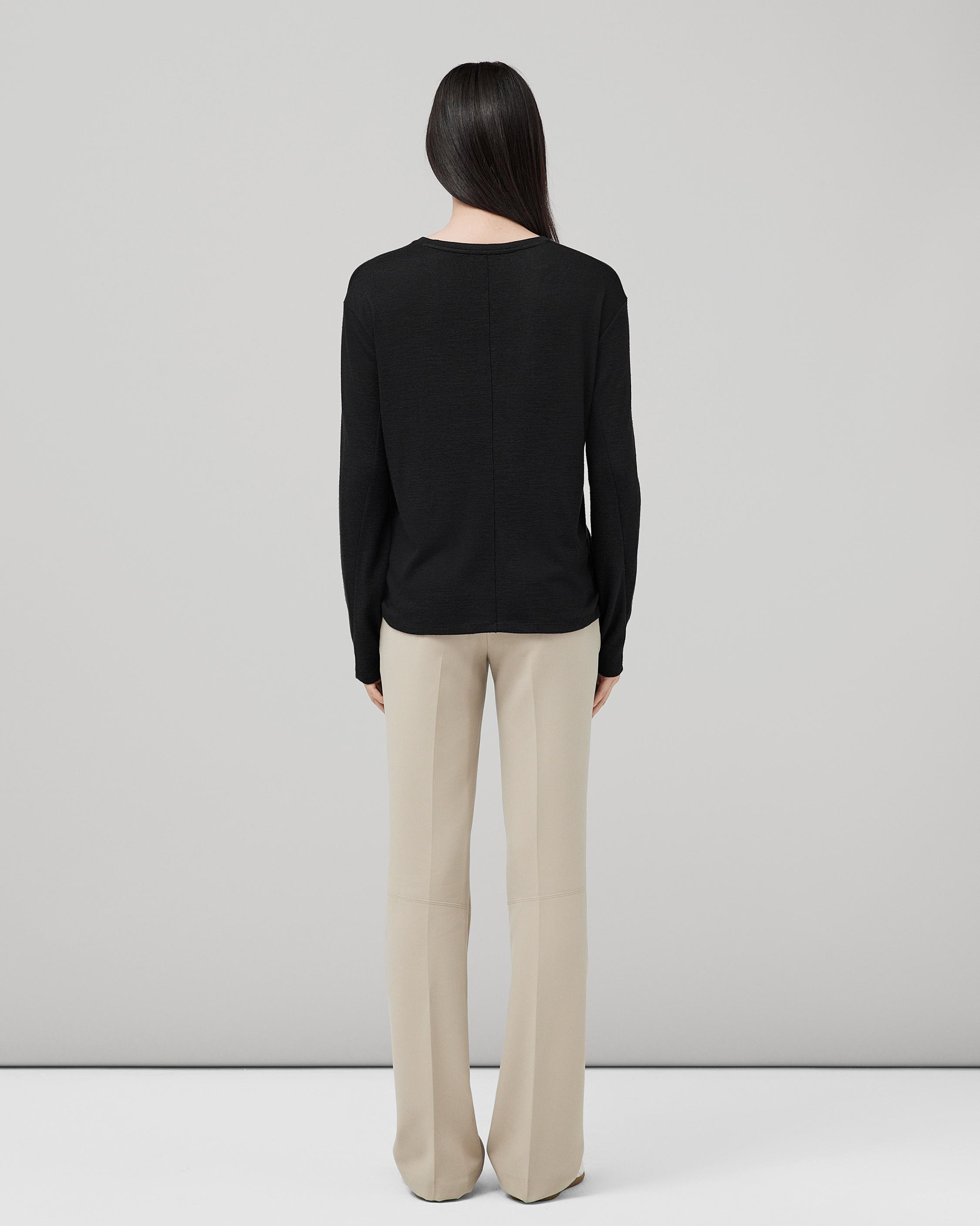 The Knit Long Sleeve Tee
Jersey T-Shirt - 5