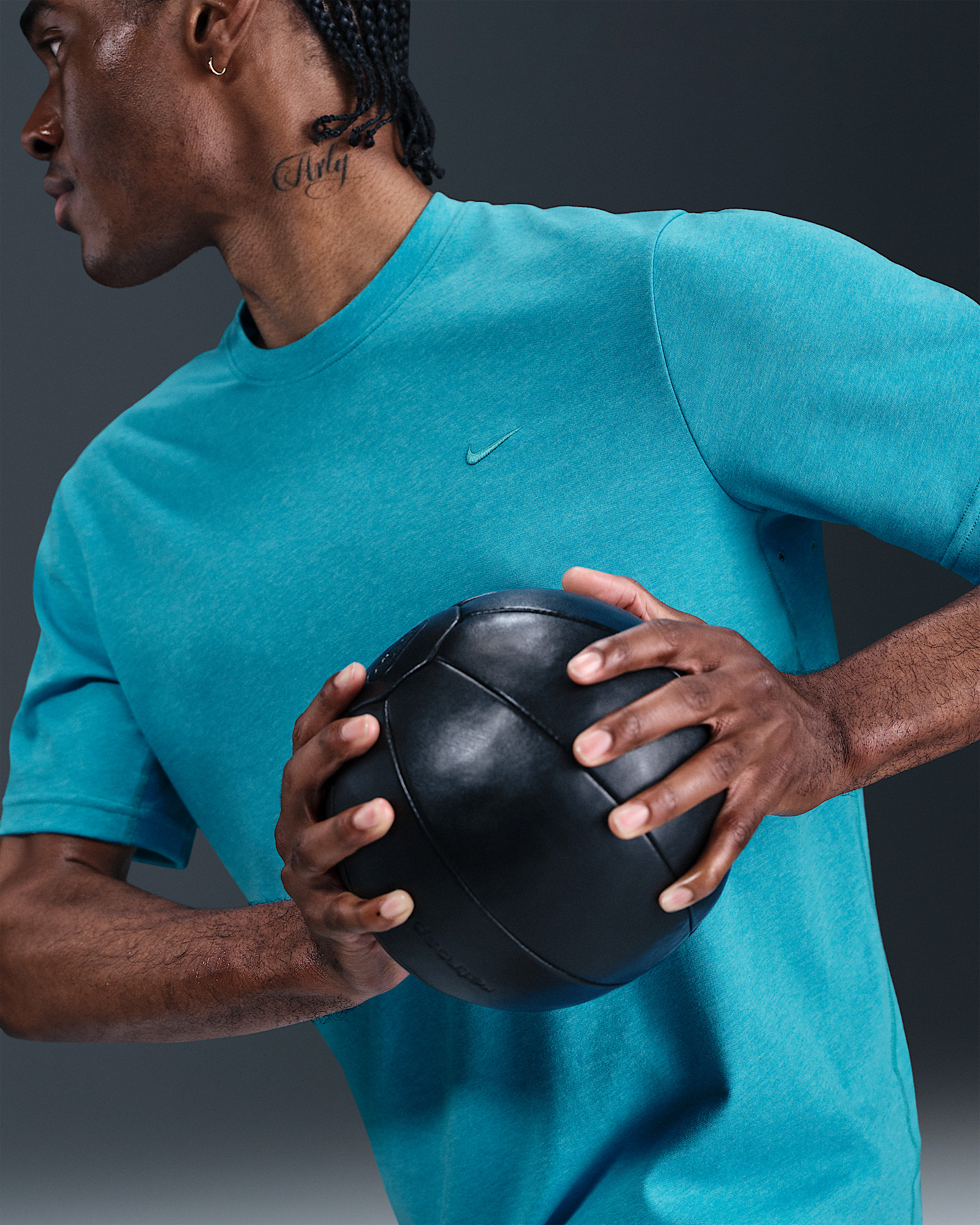 Nike Primary Men's Dri-FIT Short-Sleeve Versatile Top - 3