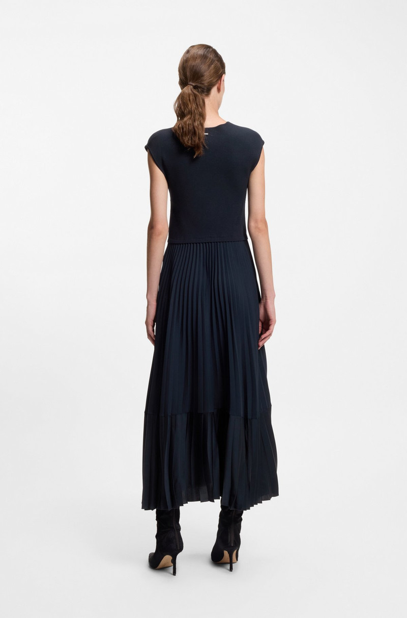 SLEEVELESS KNITTED DRESS WITH PLEATED SKIRT 5