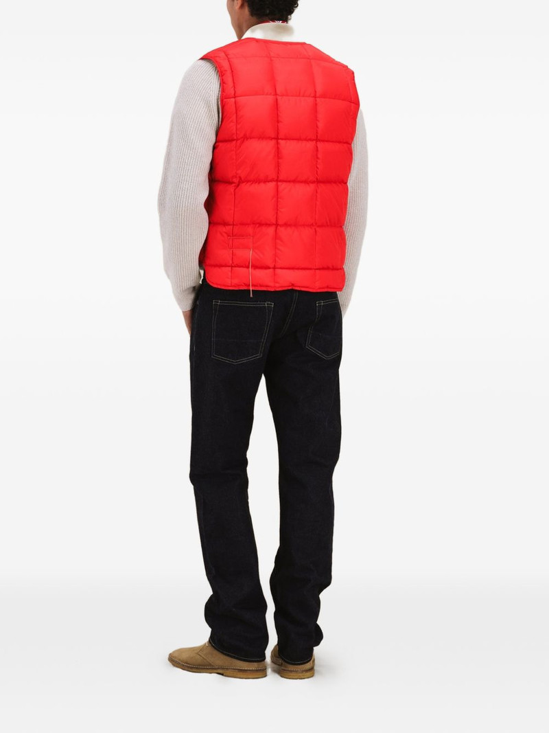 zip-fastening quilted gilet 3