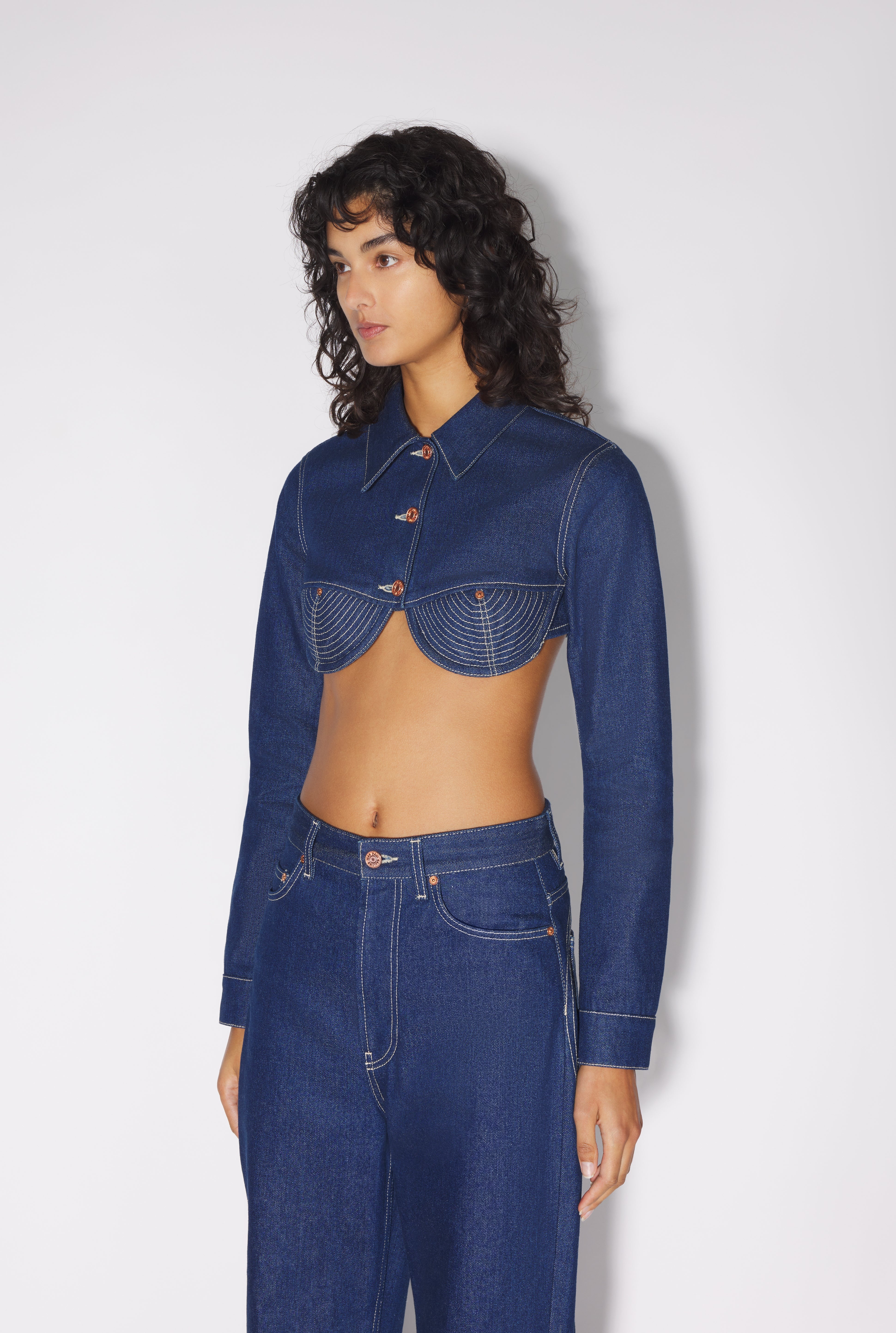 THE CROPPED CONICAL DENIM JACKET - 3