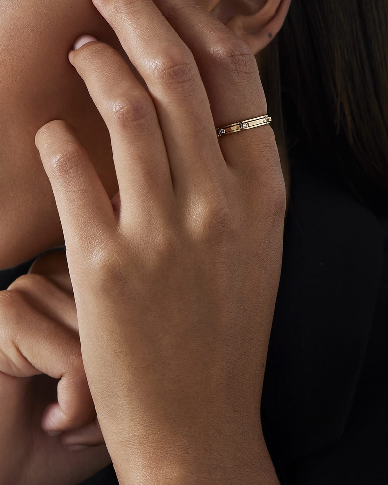 Piaget Possession 18K Rose Gold 8-Diamond Ring, EU 51 / US 5.75 outlook