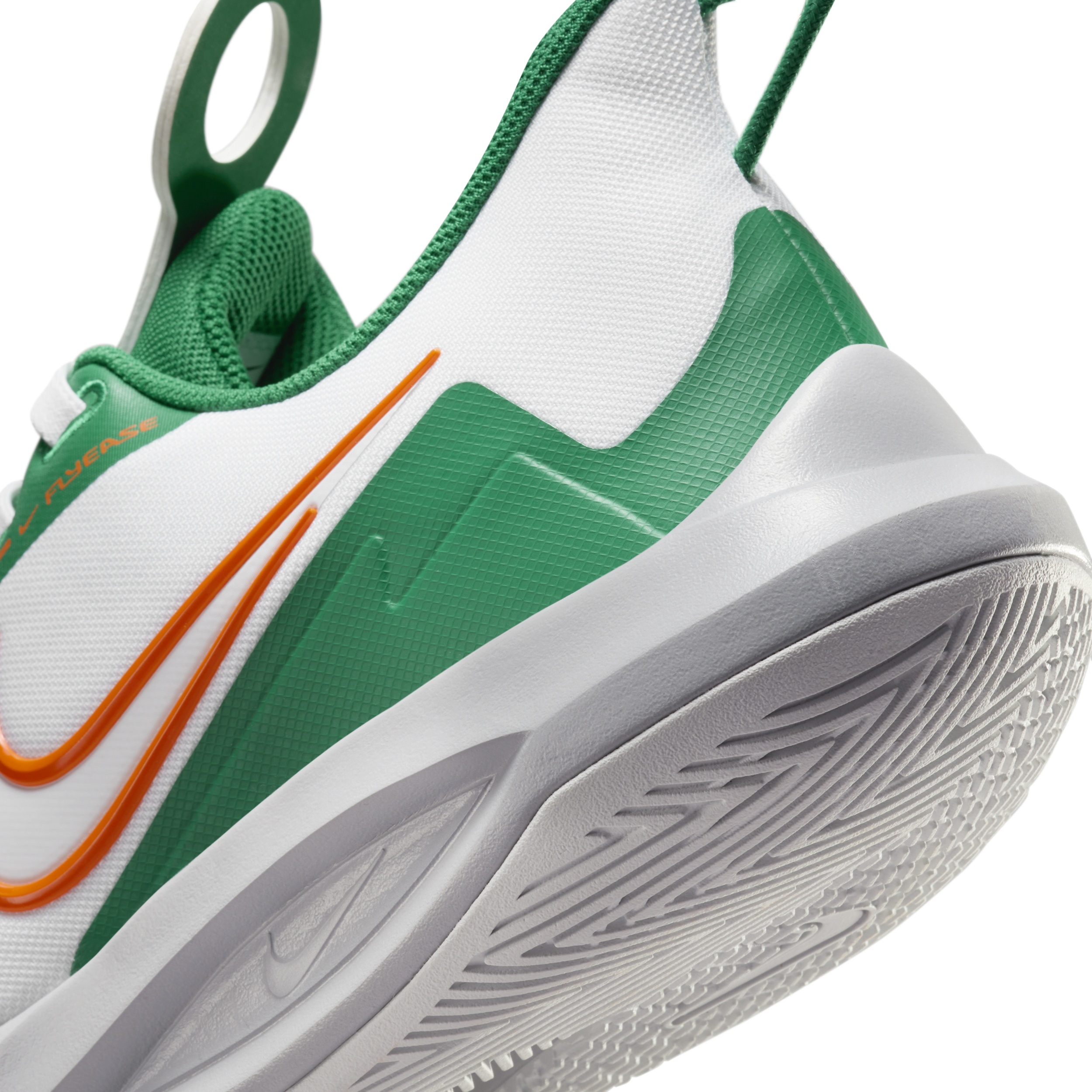 Nike Men's Precision 6 FlyEase Basketball Shoes - 8
