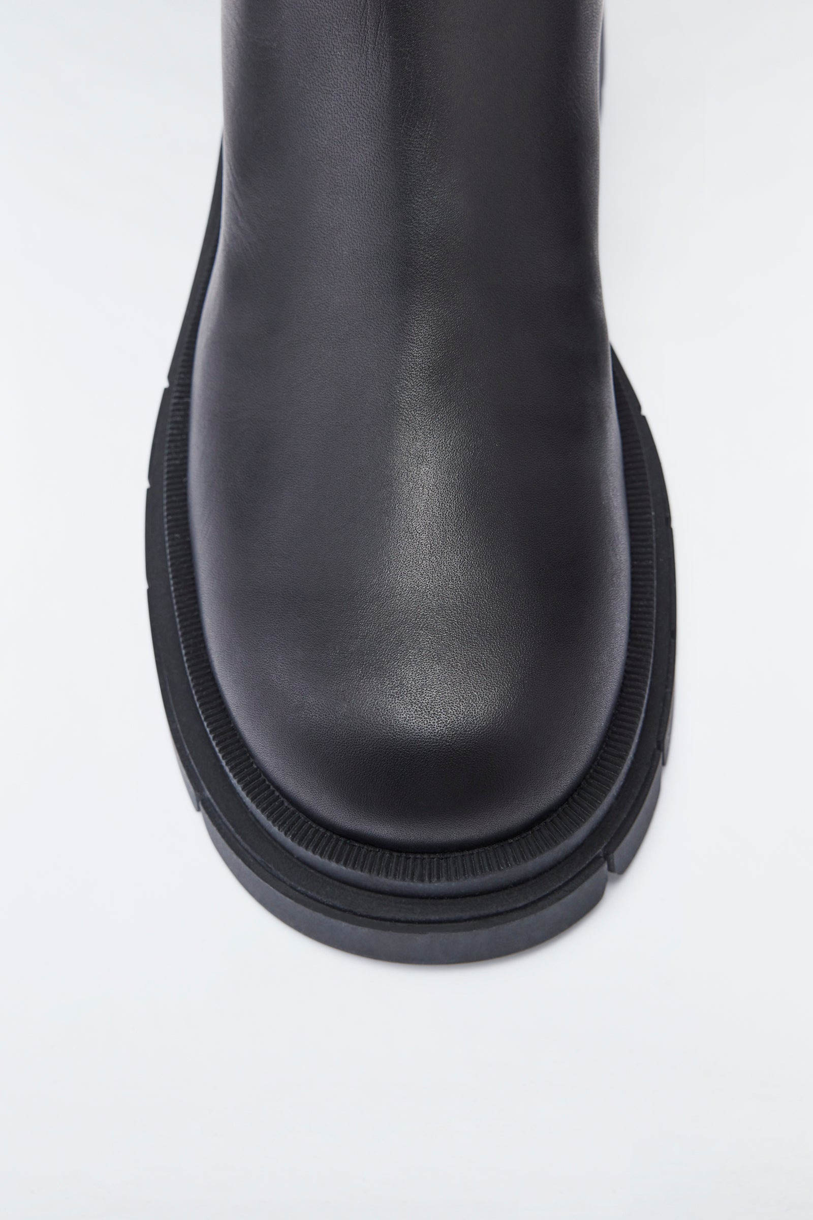 STORM shearling-lined (R) Leather Chelsea boot for women - 6