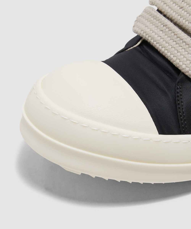 Jumbo lace puffer low sneaker 5