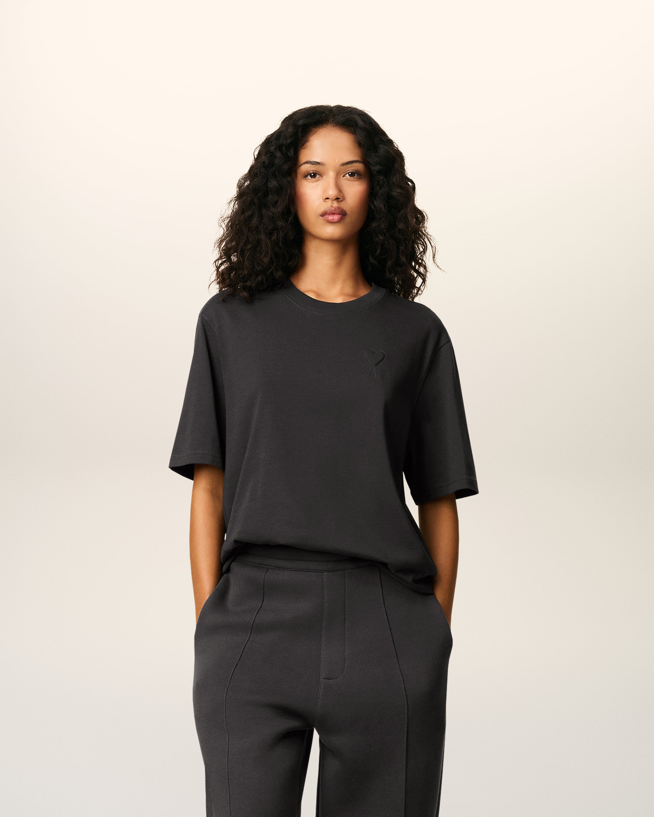BLACK COTTON AMI DE COEUR COSY FIT T-SHIRT - 2
