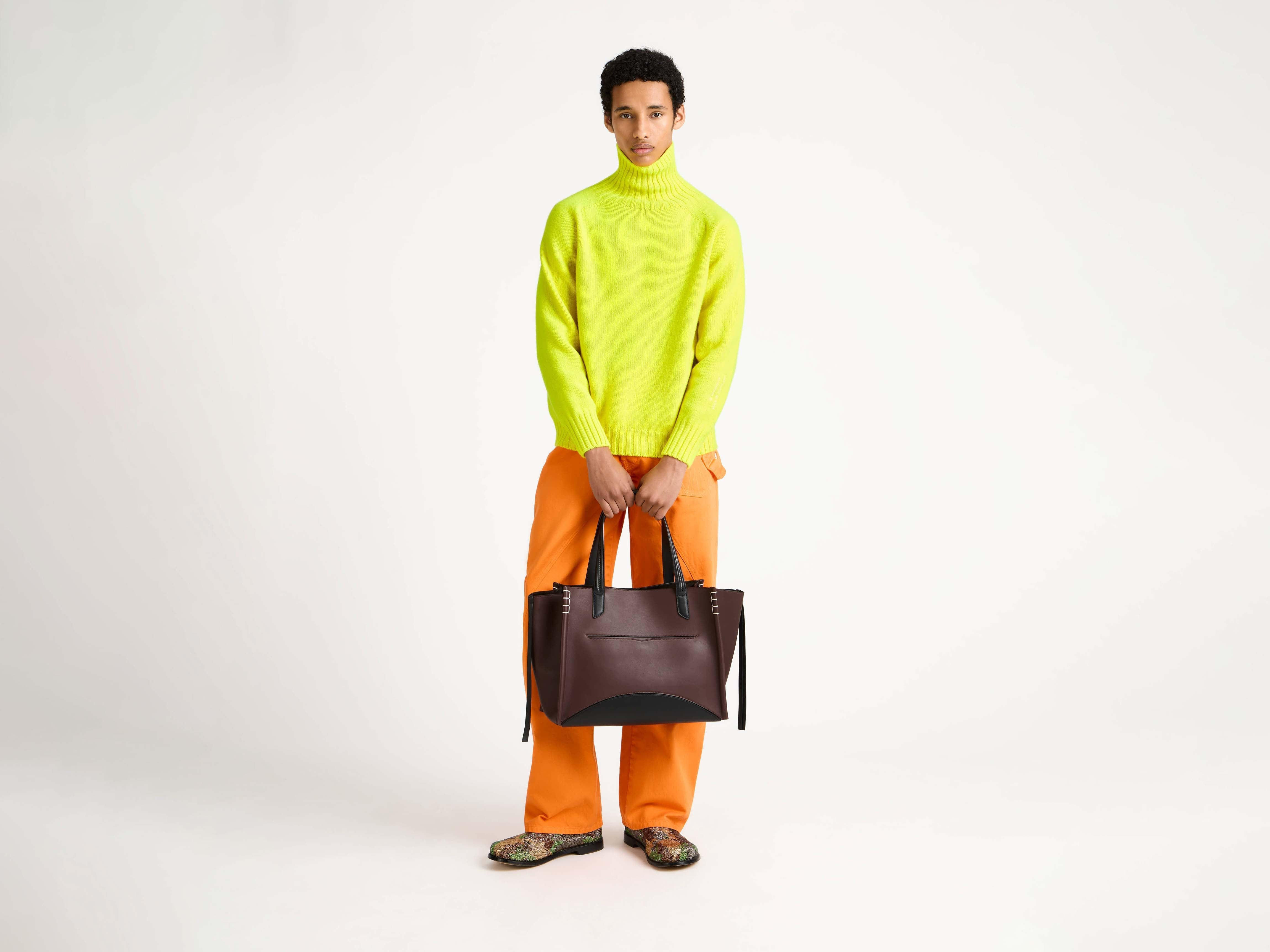 TURTLENECK JUMPER IN NEON YELLOW - 2