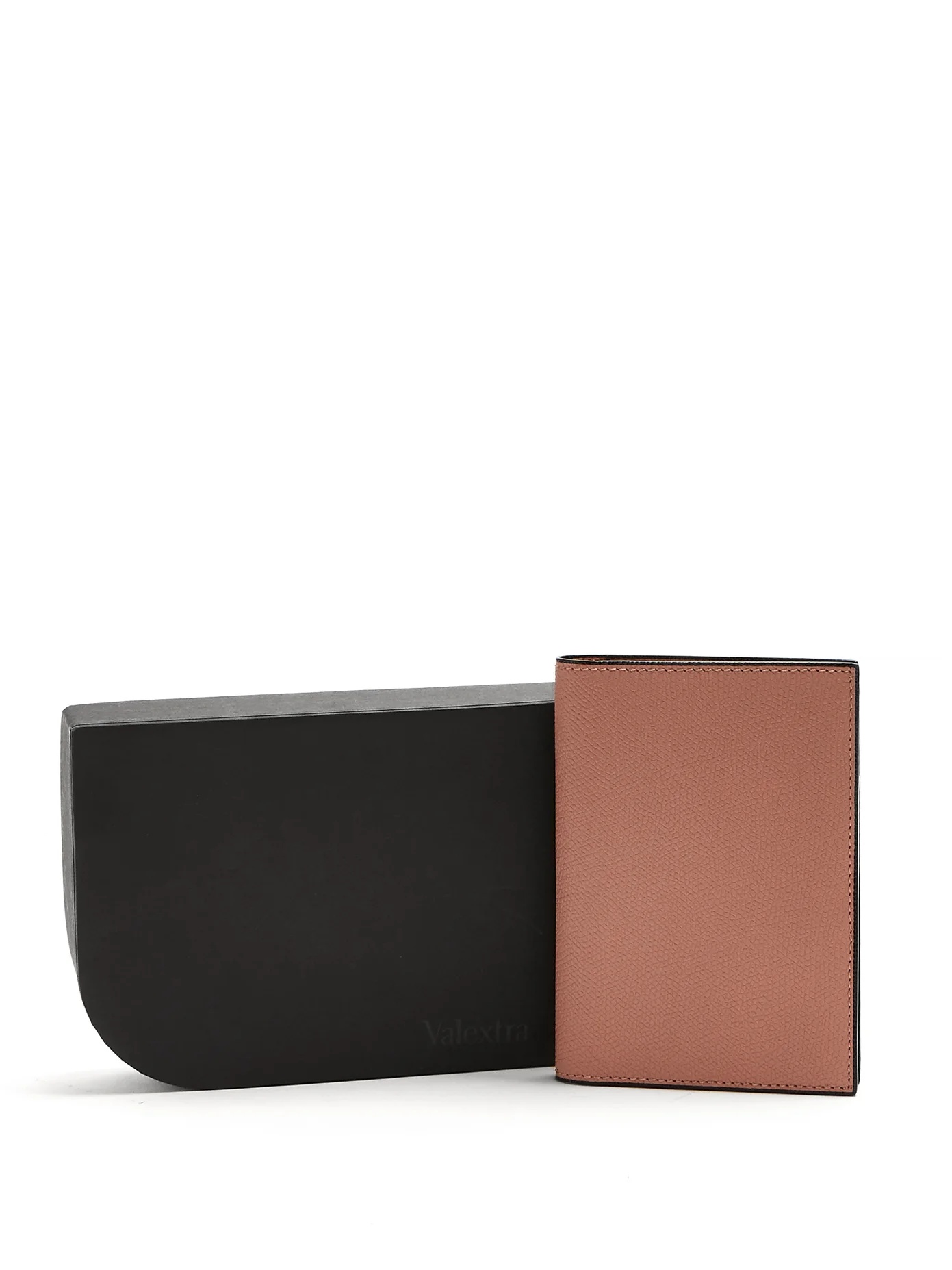 Grained-leather passport holder - 4