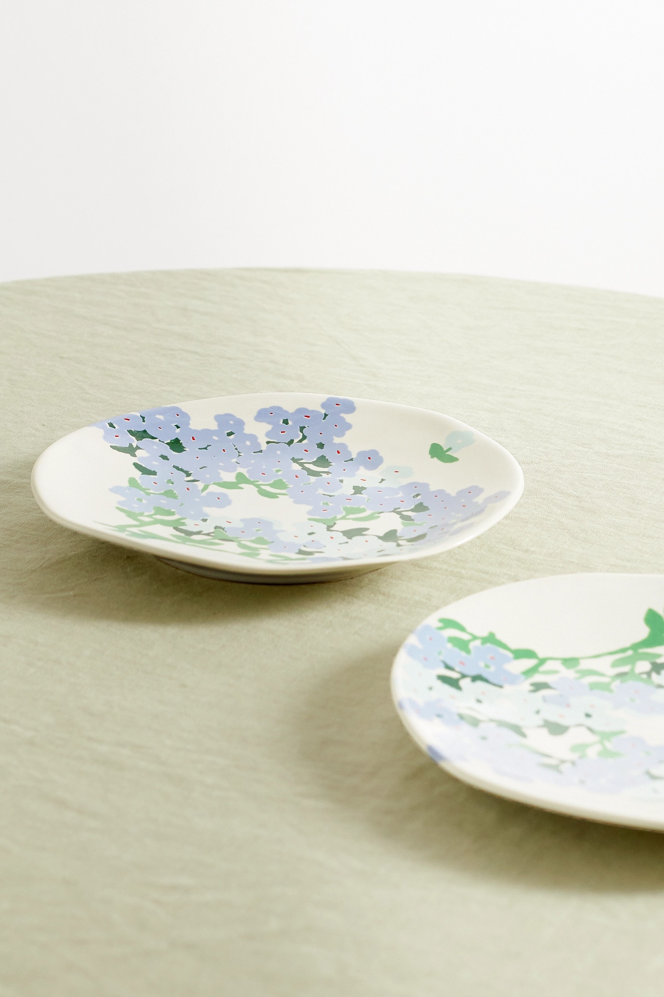 Set of two 19cm ceramic side plates - 3