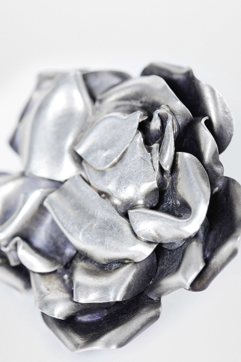 Paz Medium Rose Pin 4