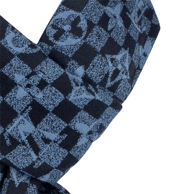 Louis Vuitton Damier Gradient Winter Stole outlook