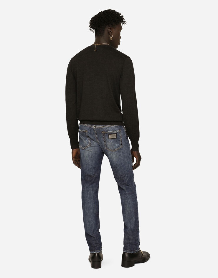 Slim fit washed stretch jeans with subtle abrasions - 3