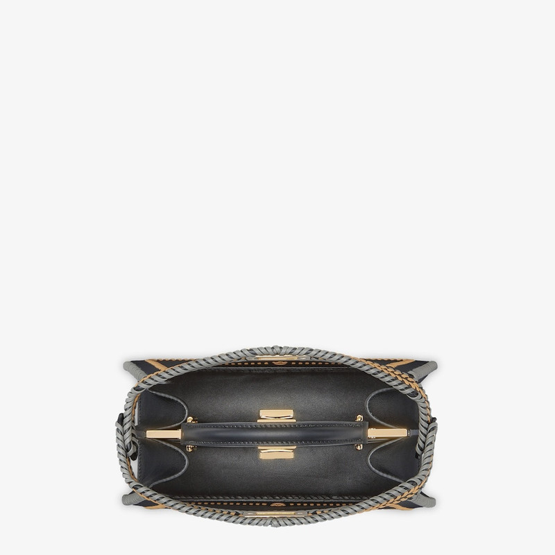 Peekaboo ISeeU Small 4