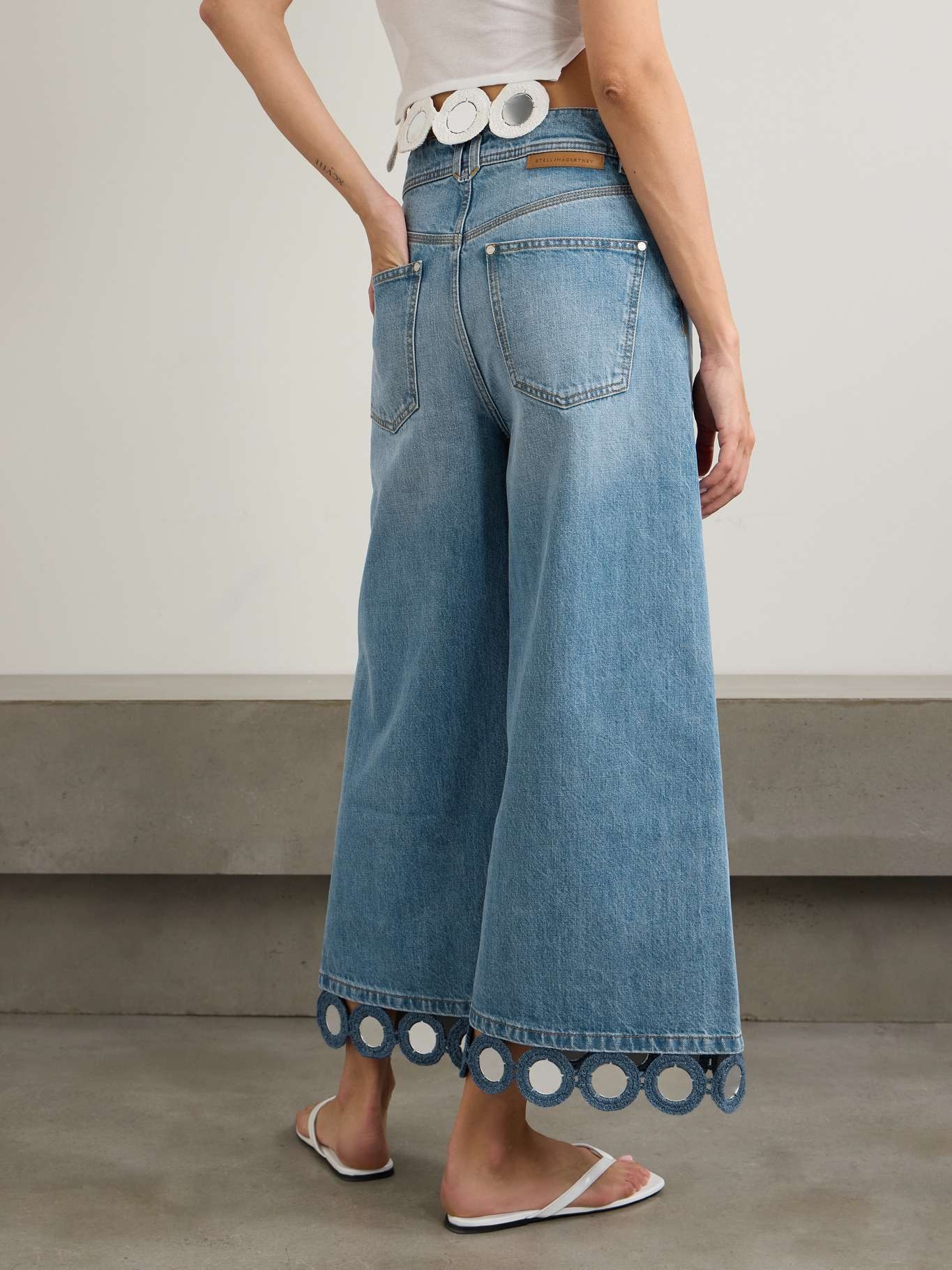 Cropped embellished crochet-trimmed mid-rise-wide-leg jeans - 4