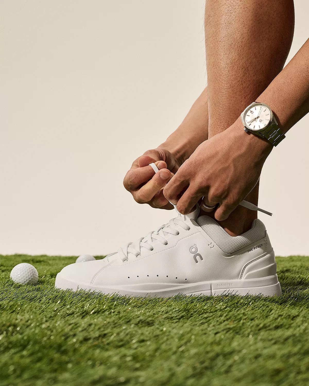 Men's The Roger Advantage Low Top Sneakers - 10