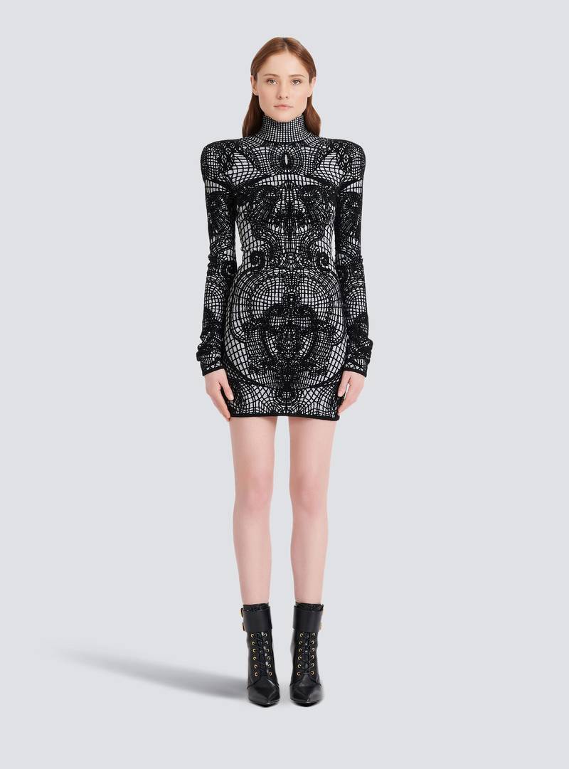 Short velvet dress 3